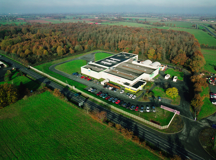Usine Plastil de St-leger sous Cholet, injection plastique Usine Plastil de St-leger sous Cholet, injection plastique