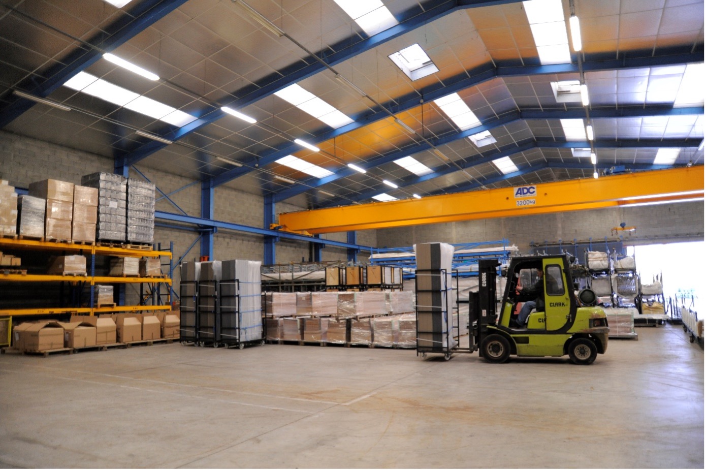 Plastil hall de stockage Plastil hall de stockage
